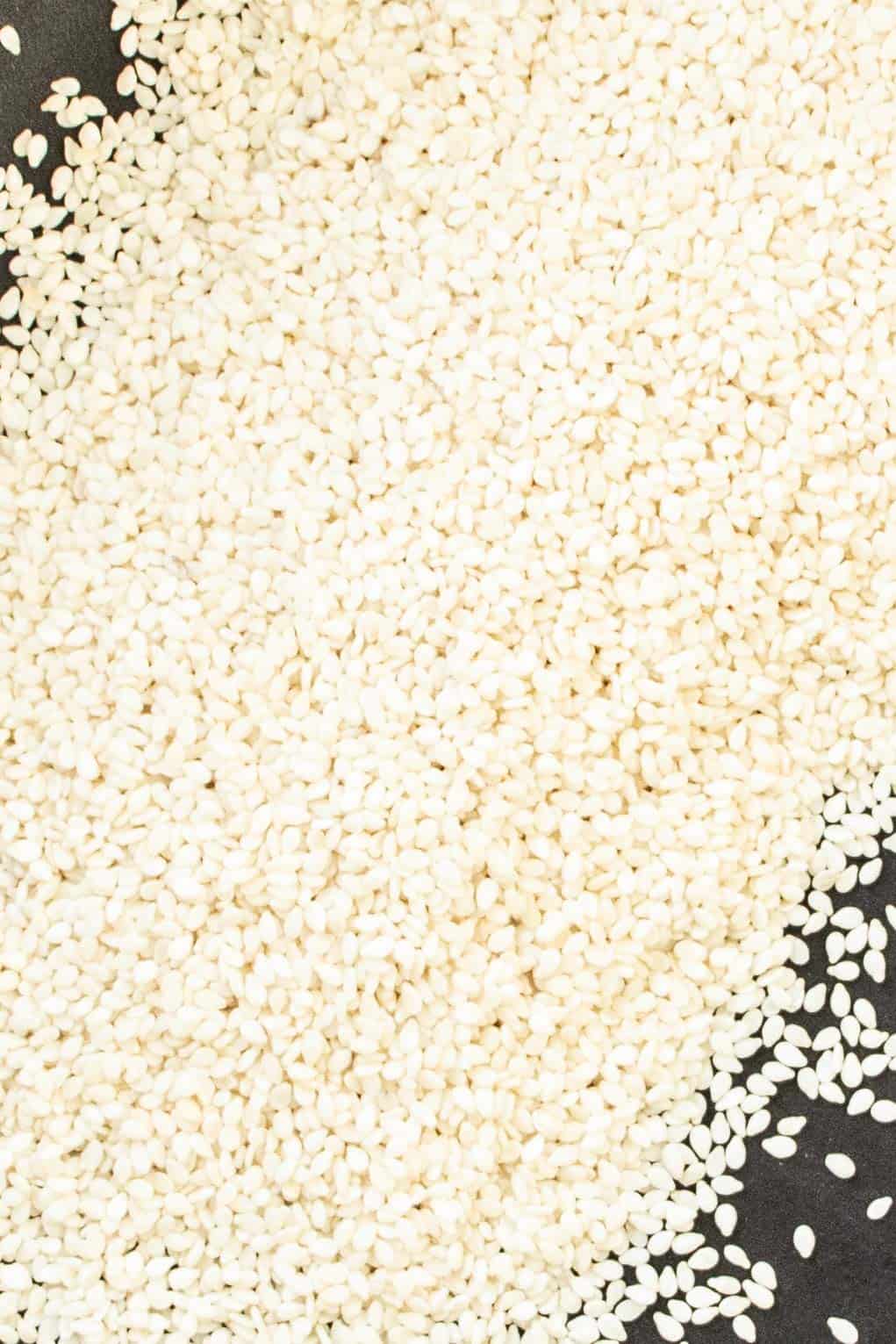 raw sesame seeds