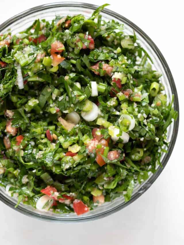 Lebanese Tabouli Salad Recipe (Authentic) - The Matbakh