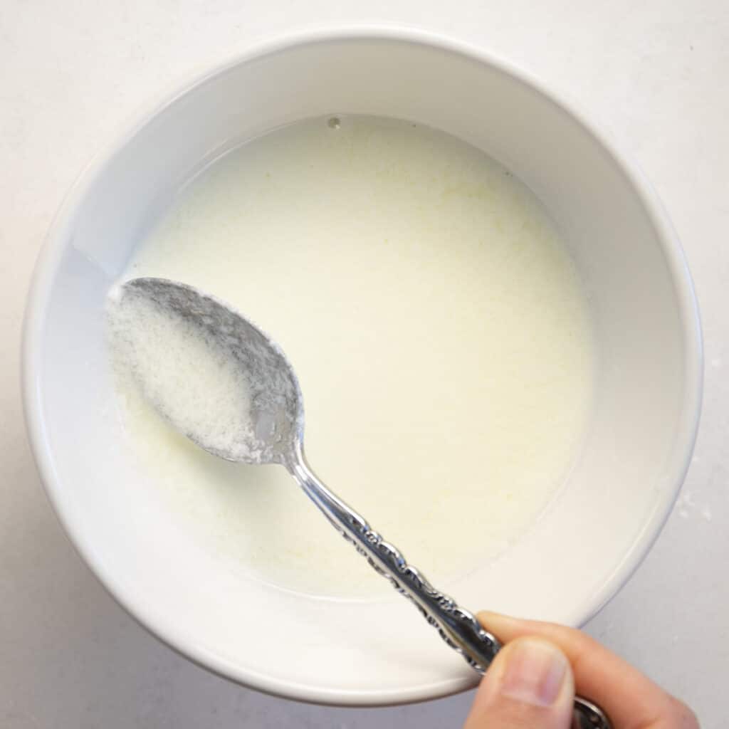 the milk curdled after sitting for 5 minutes