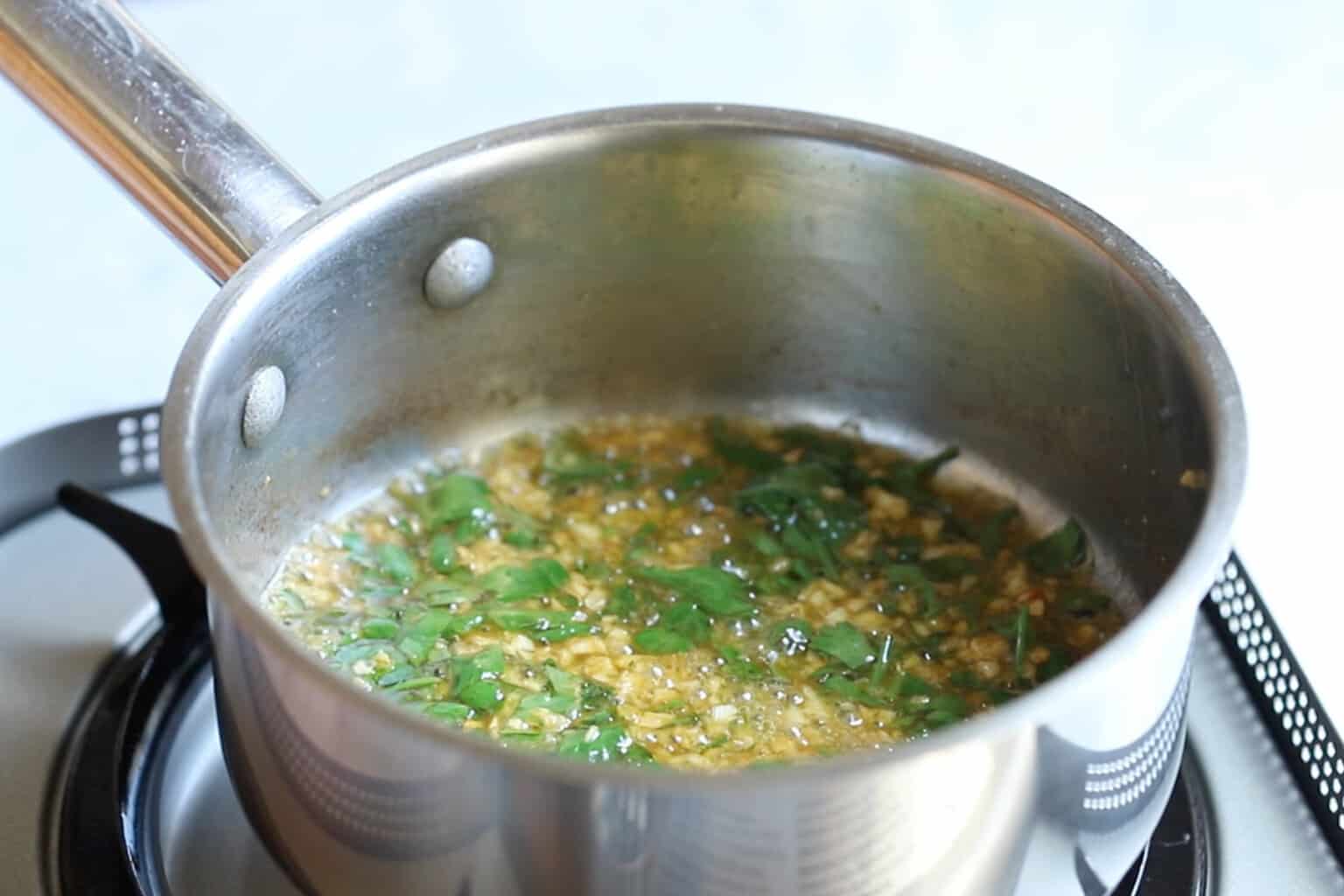 Make garlic butter sauce from scratch