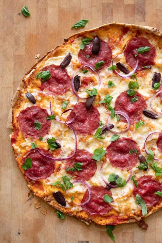 Crispy Pita Bread Pizzas The Matbakh