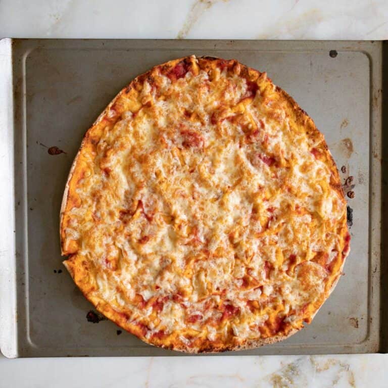 Crispy Pita Bread Pizzas The Matbakh
