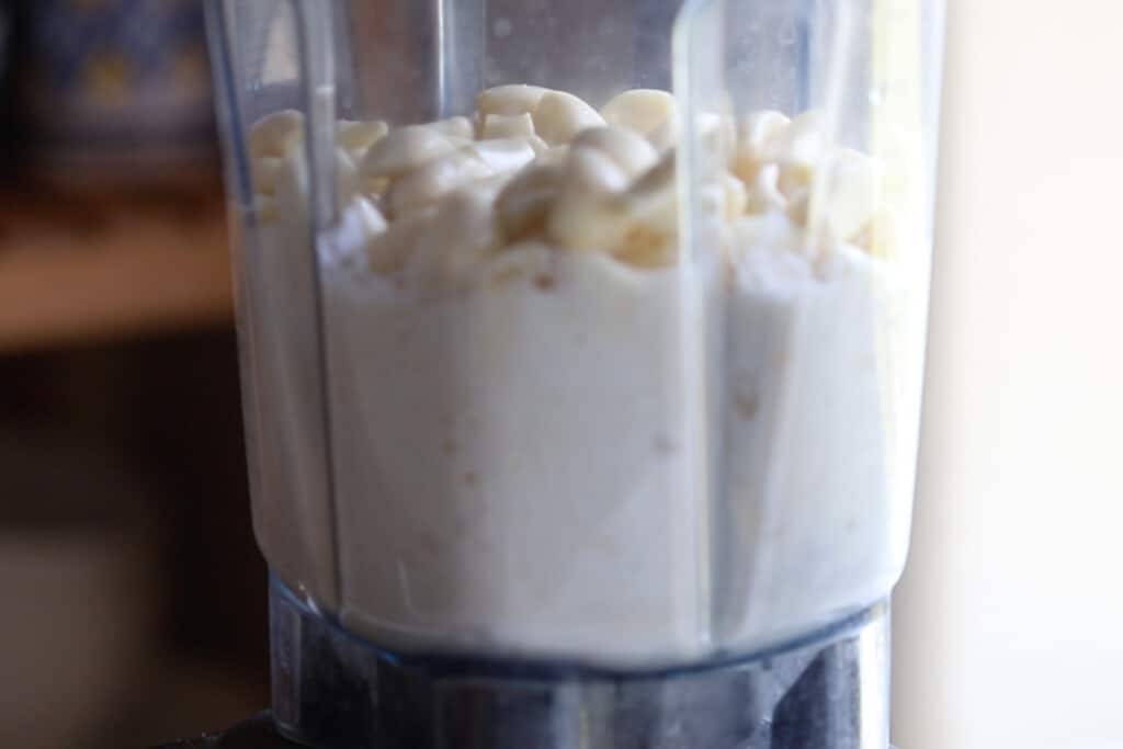 How to Make Garlic Paste (Four Ways) The Matbakh